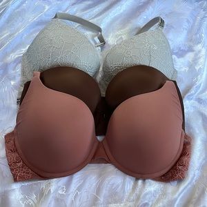 3 bra bundle. Victoria Secret.